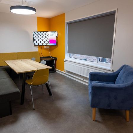 Plas Gwyn Halls, Cardiff Met University Экстерьер фото